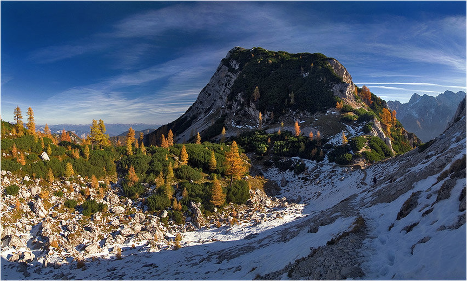 Jesen nad Vršičem II. by Aleš Komovec