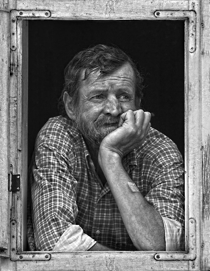Življenje je težko by Aleš Komovec