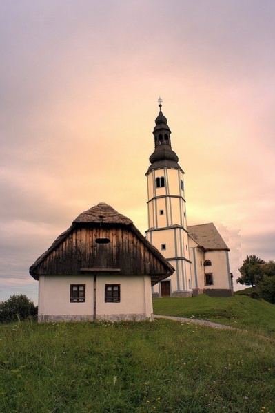 Babna gora, Šmarje. by Maks Vodeb