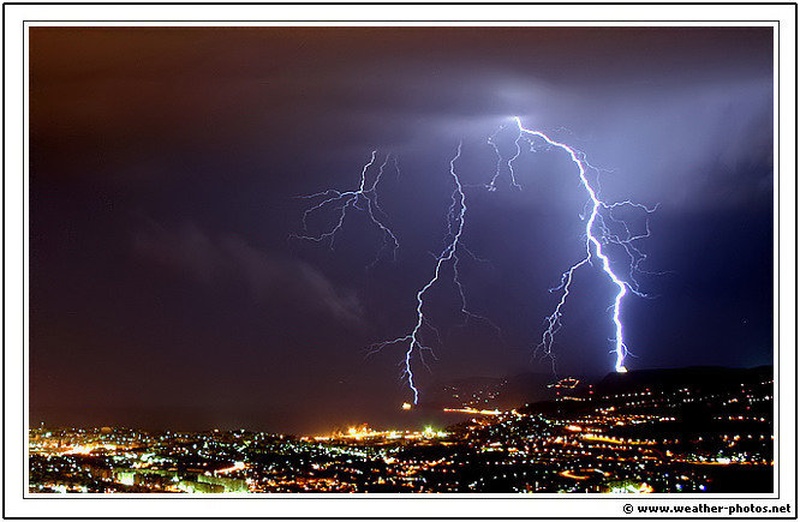 Invazija nad Trstom by weatherphotos