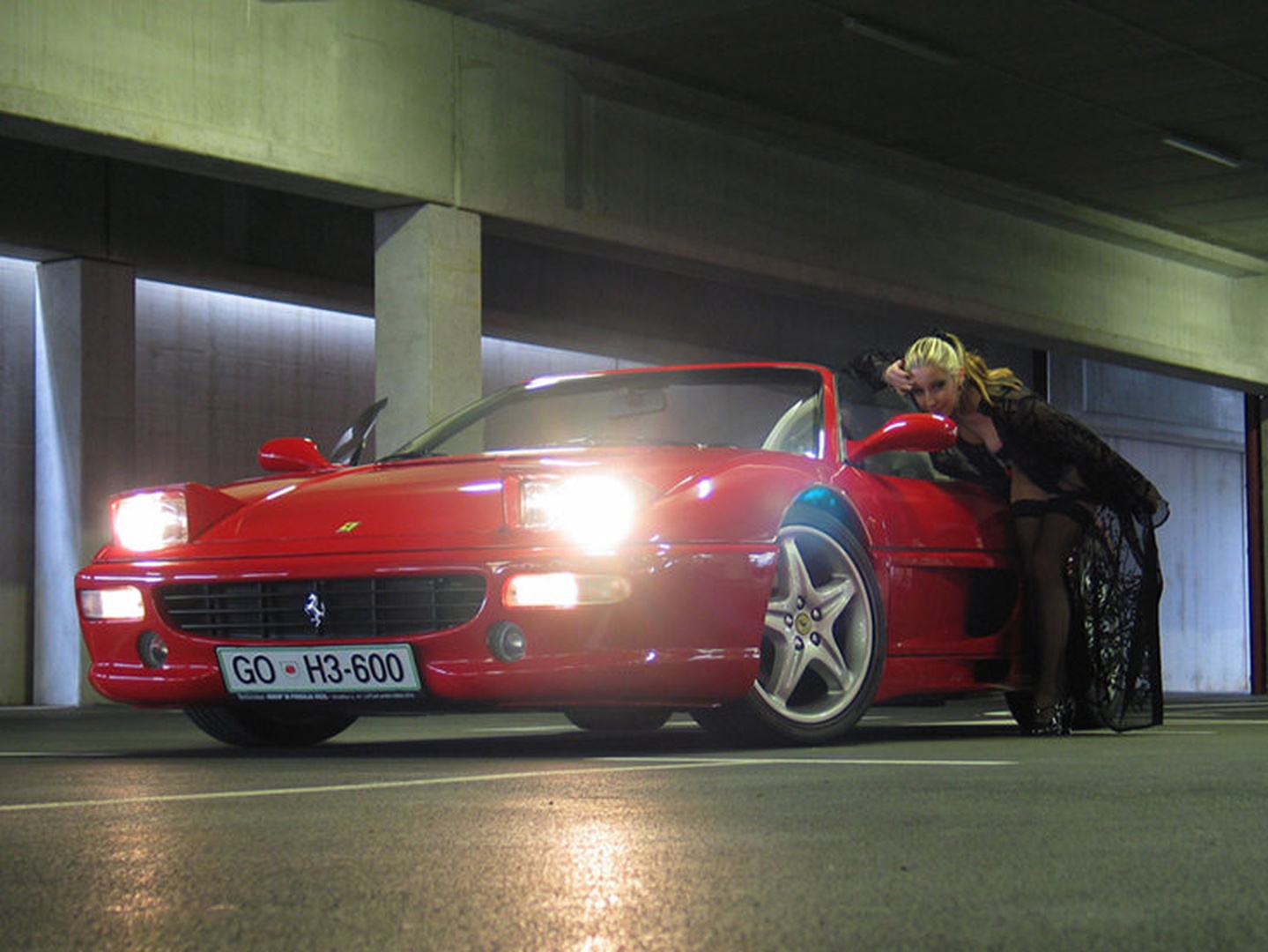Pikica in cel Ferrari by Robert