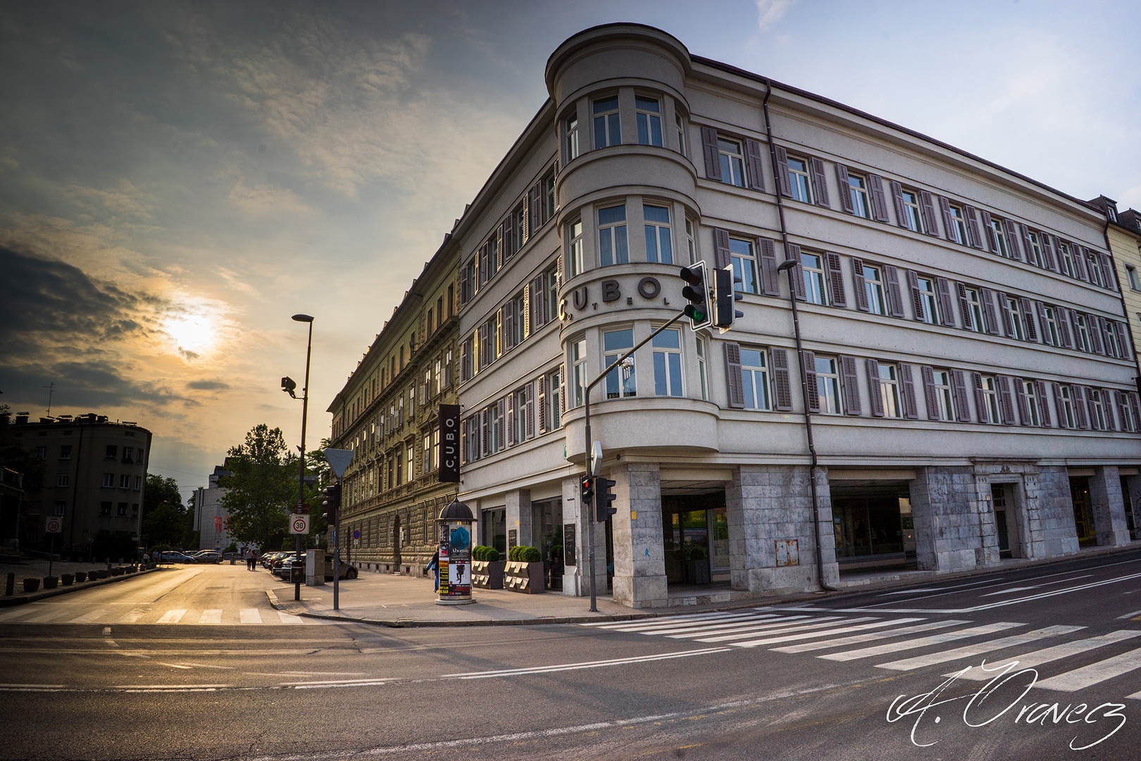 Cubo Hotel by Andras Oravecz