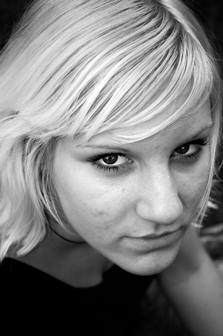 sharp look by Nejc Volarič