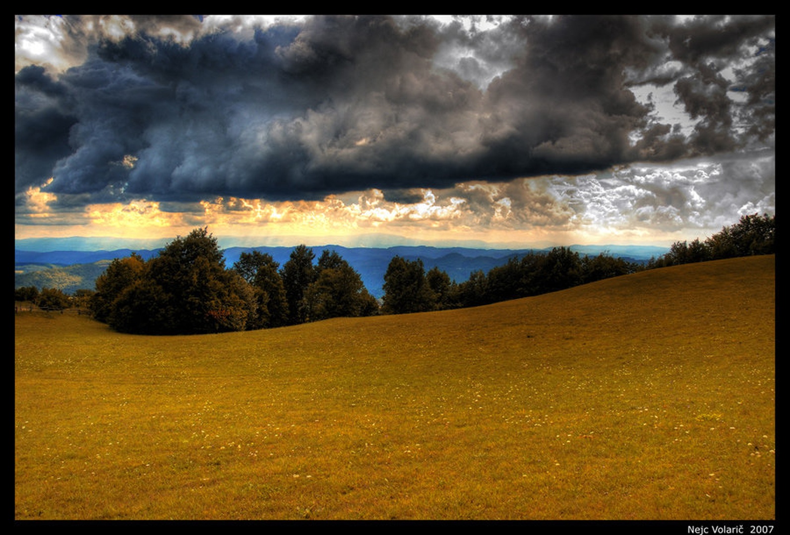 Pogled iz sv. Lovrenca by Nejc Volarič