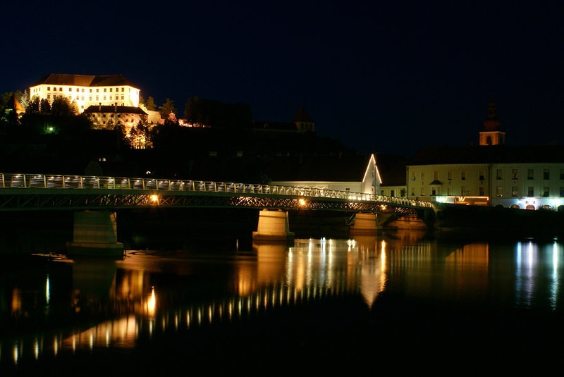 Ptuj ponoči by Boštjan Dovečar