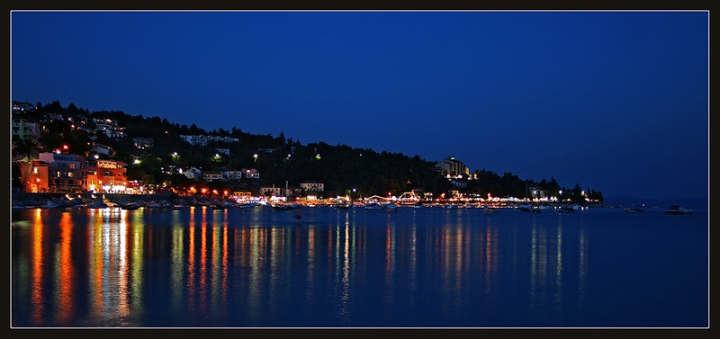 Rabac at night by janez benko