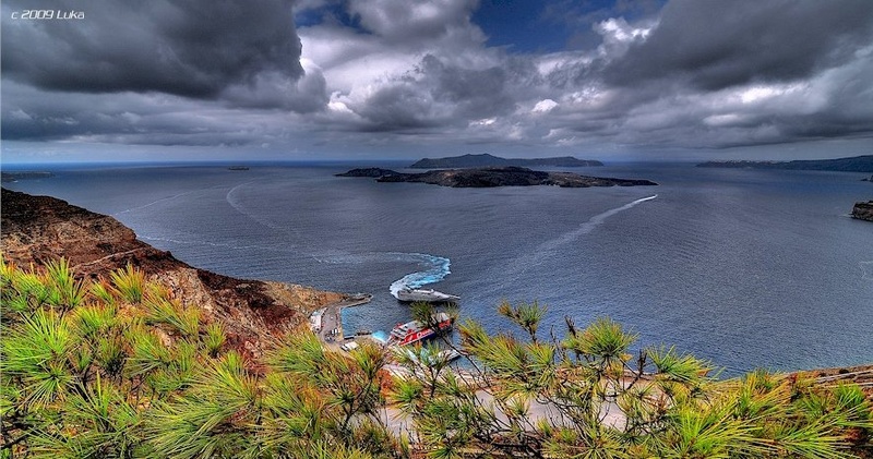 Athinios port by Lucky Luke