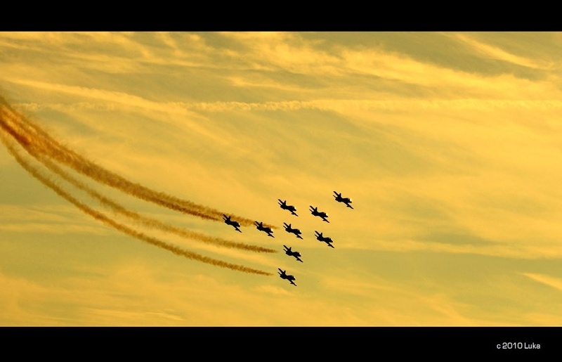 Into the sunset... by Lucky Luke