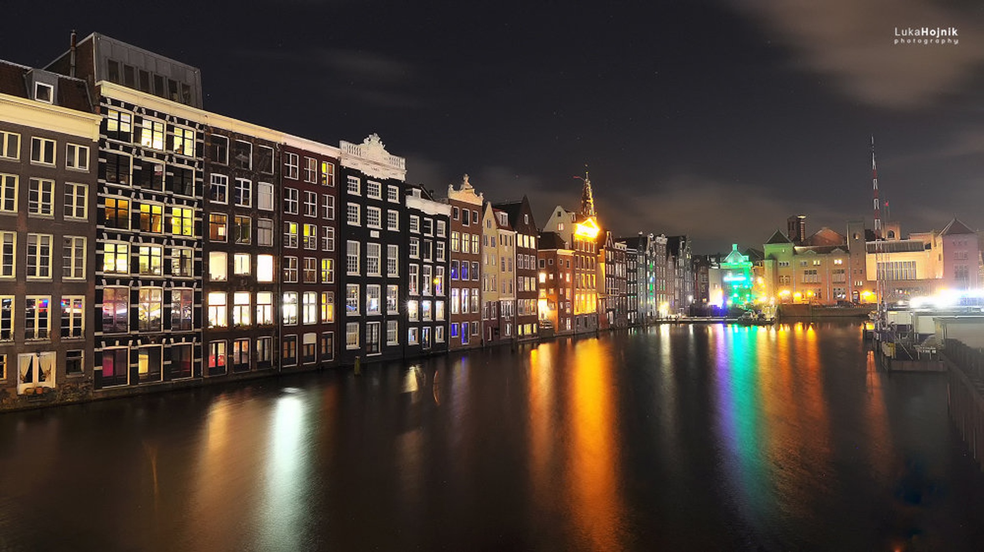 Colorful Amsterdam by night by Lucky Luke