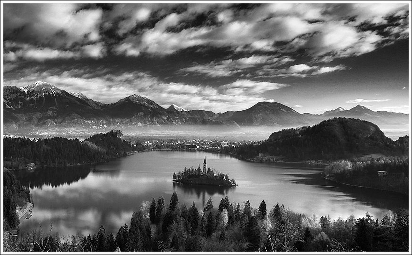 Bled by Nejc Šavs