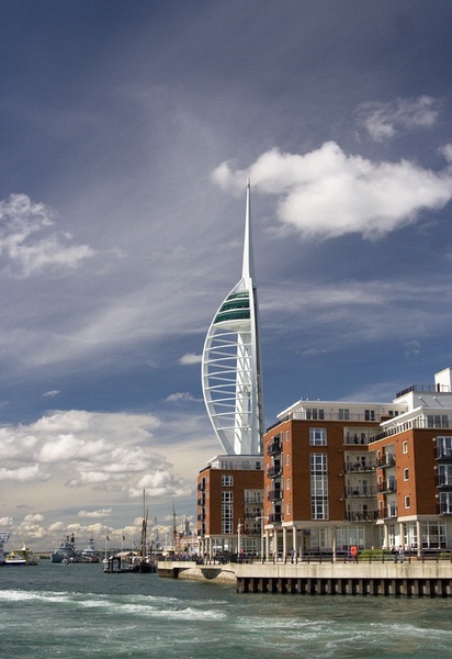Portsmouth by Miha Travnik
