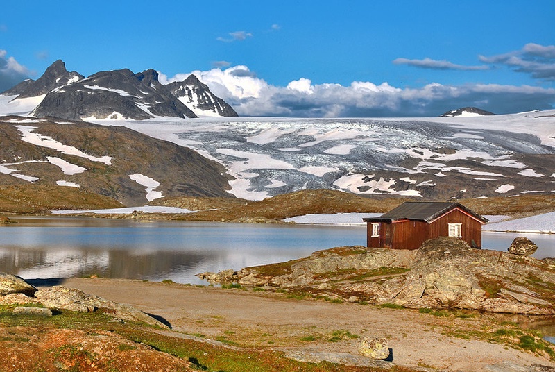 Sognefjell by Izidor Gašperlin