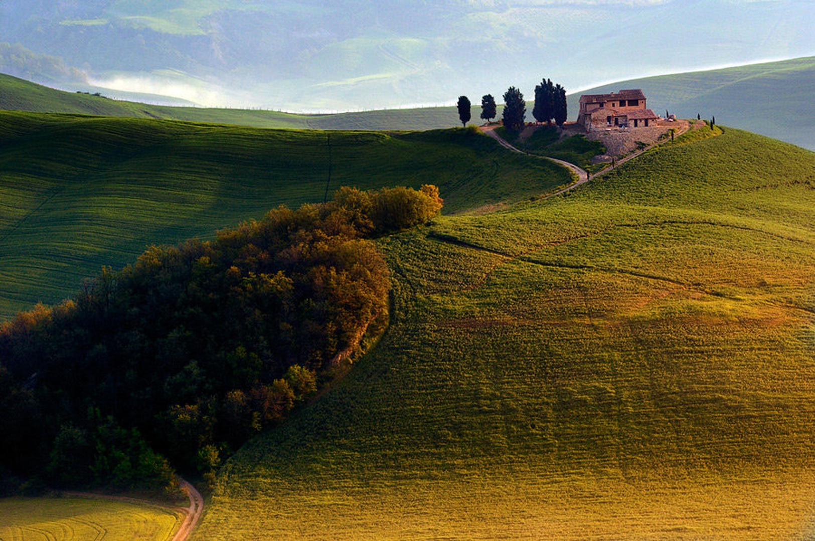 Večer med griči by Izidor Gašperlin
