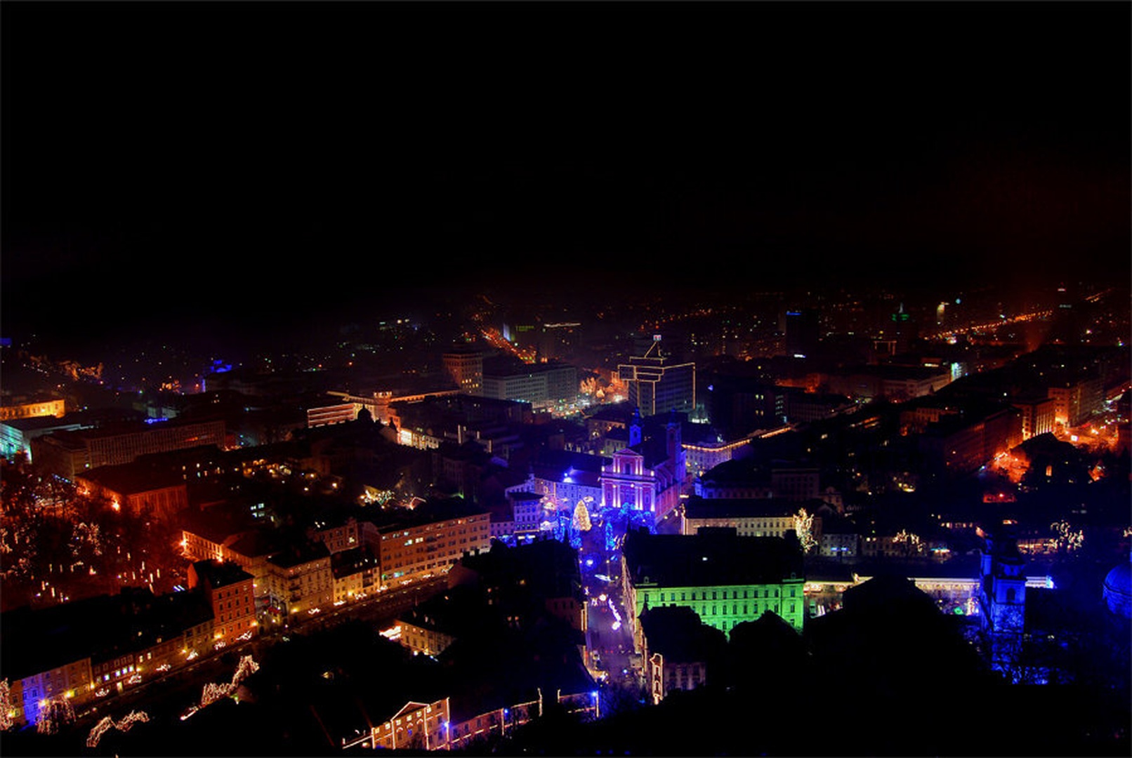 Decembrska Ljubljana by Urban Rednak