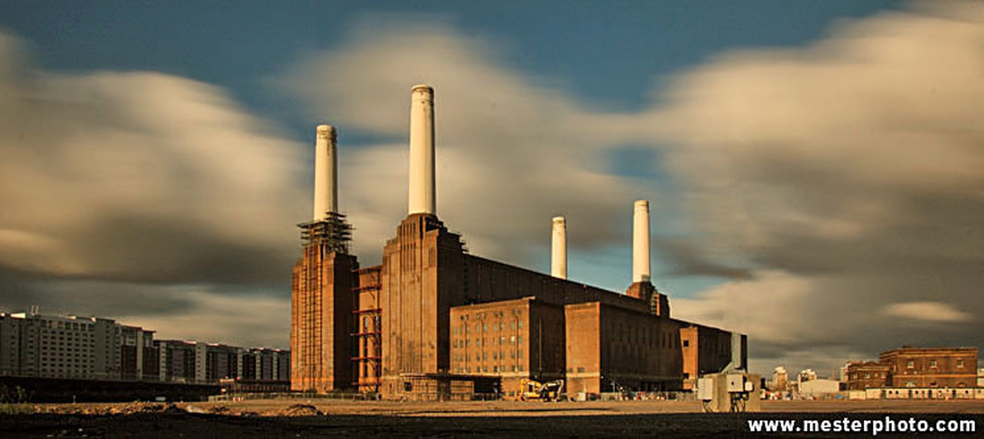 battersea by Marin Mešter