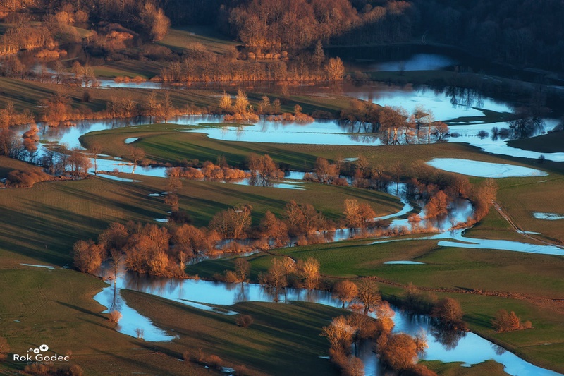 Konec jeseni by Rok Godec