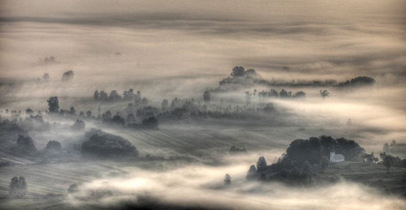 Jutranje meglice by Rok Godec