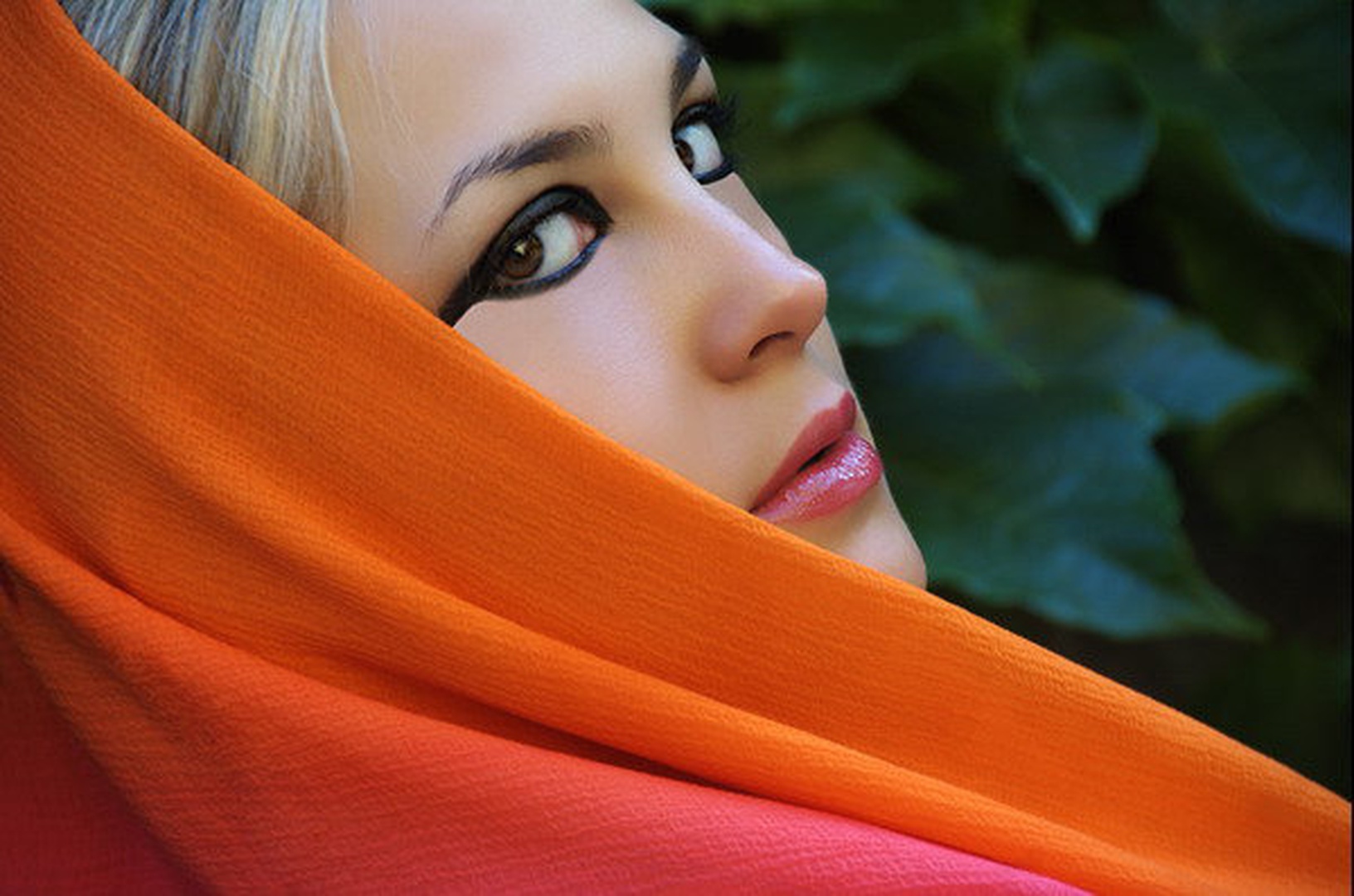 Smell of the Orient 2 by Aleksandar Vasic