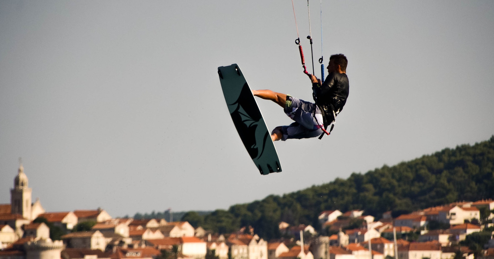 Kitesurfing by Aljaž Kern