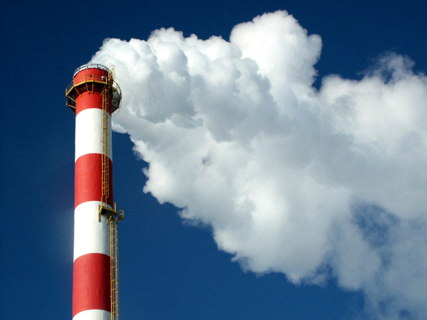 Smoke gets in your sky by