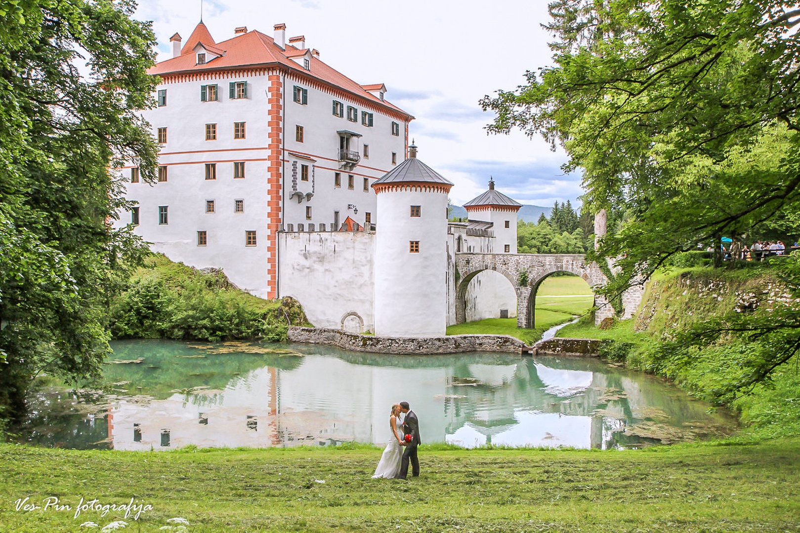 poročna pravljica by mateja vesel