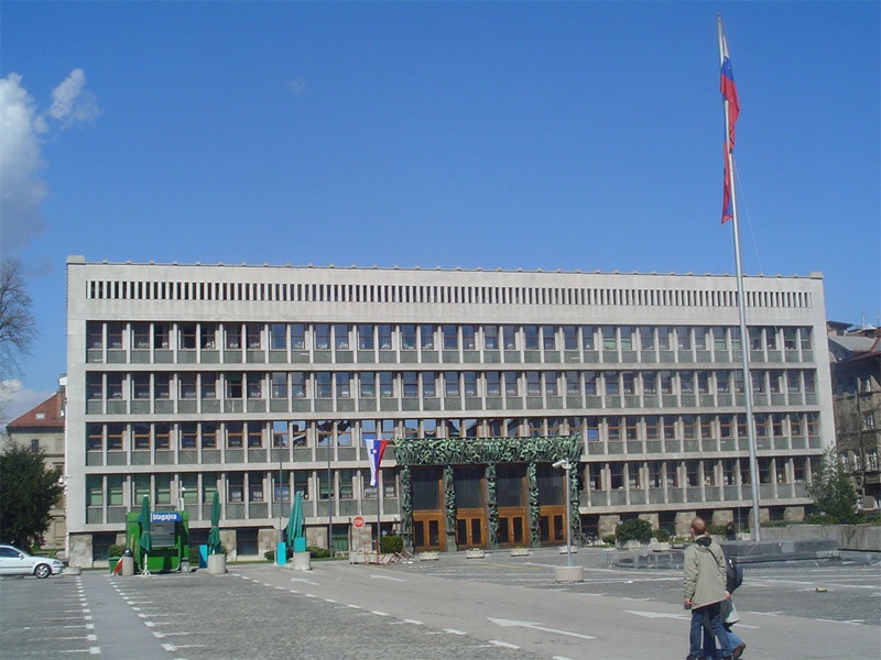 Parlament by Rogi