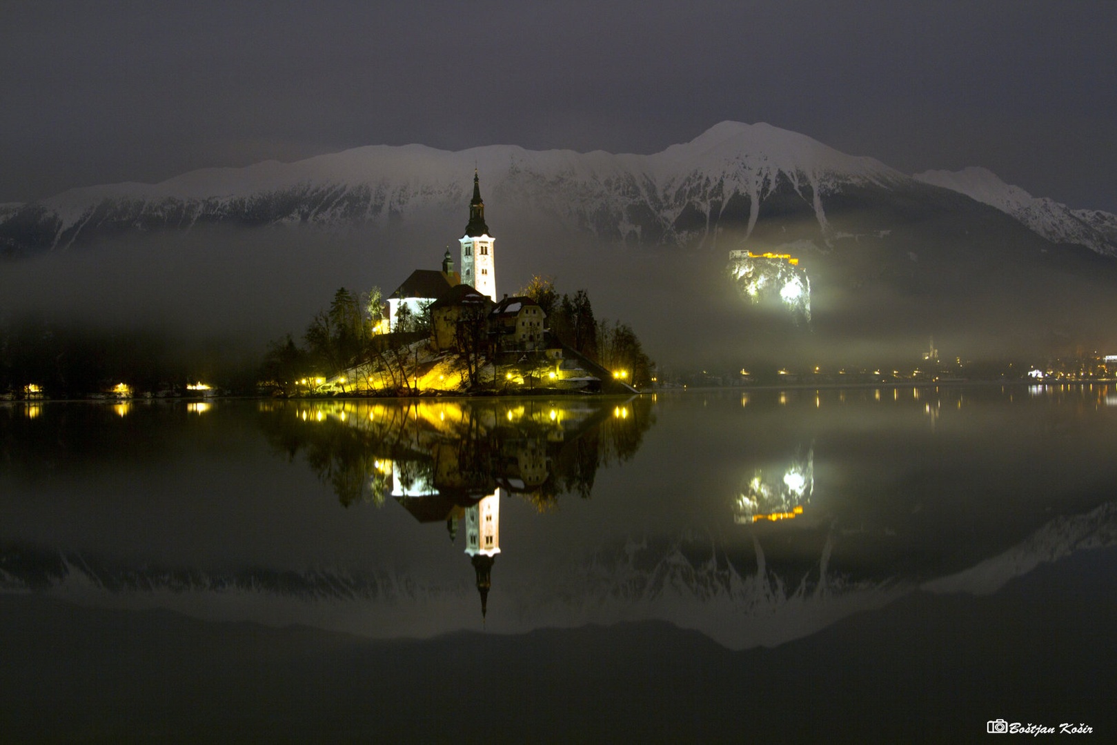 polnoč by boki