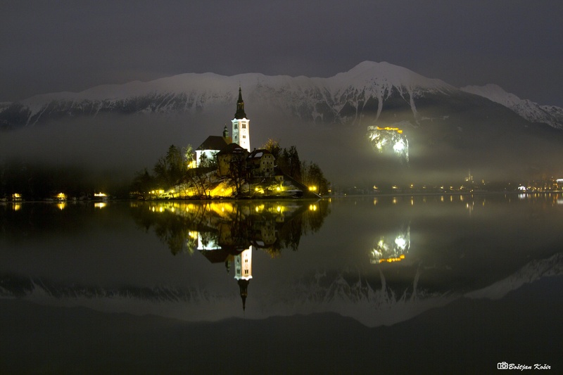 polnoč by boki