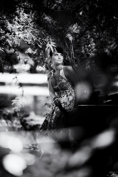 A touch of Audrey Hepburn style by saxy