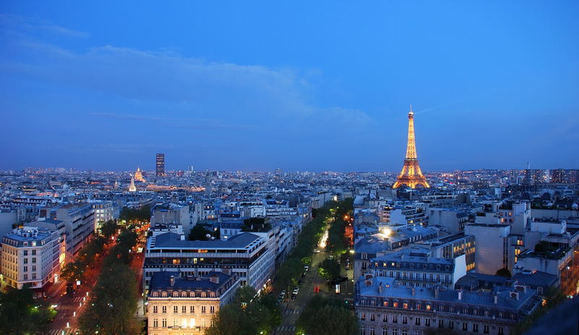 Pariz zvečer by Bruno Čibej