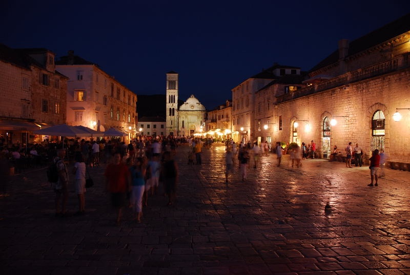 večerni Hvar by Bruno Čibej