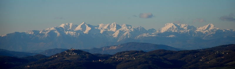 kamniško-savinjske alpe z Vrh Trebnje by Bruno Čibej