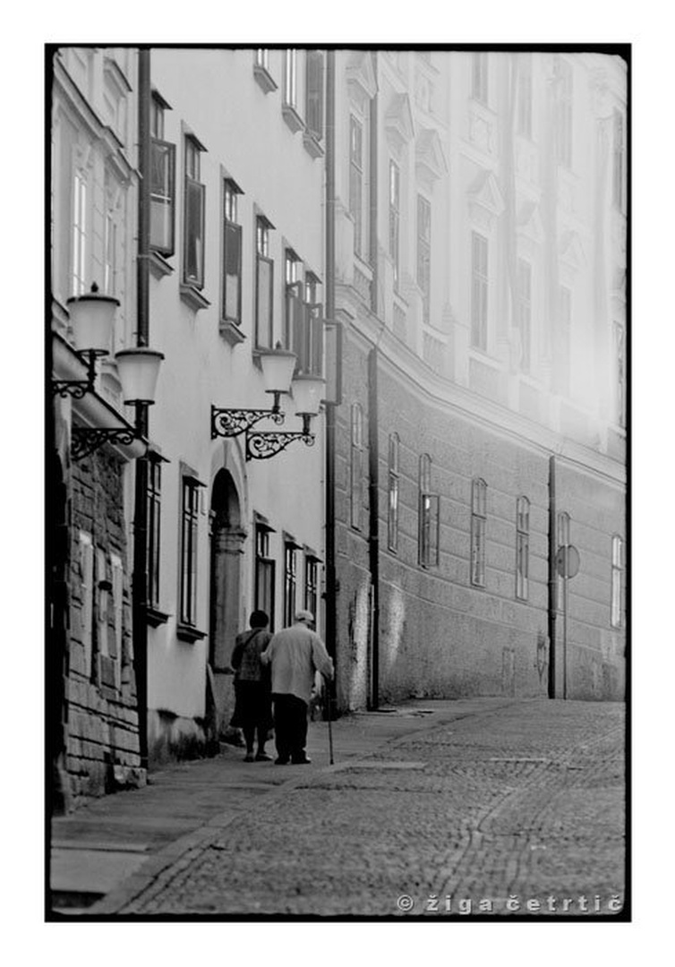 Svetla prihodnost by Žiga Četrtič