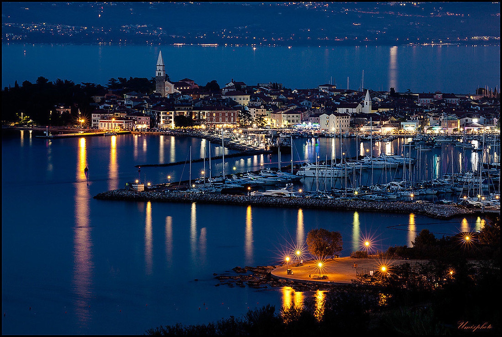 Izola By Night I. by umix