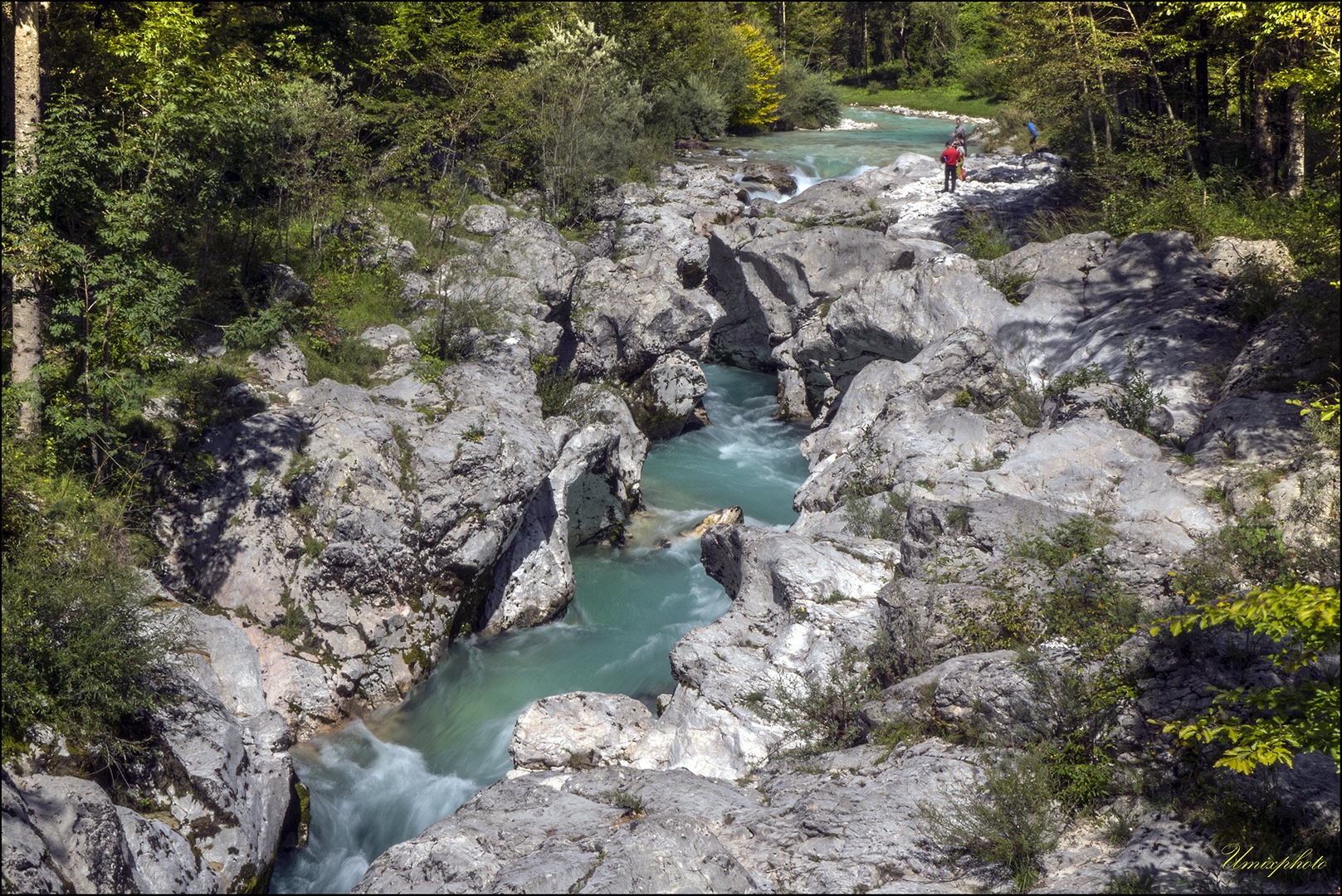 Dopoldne ob Soči by umix