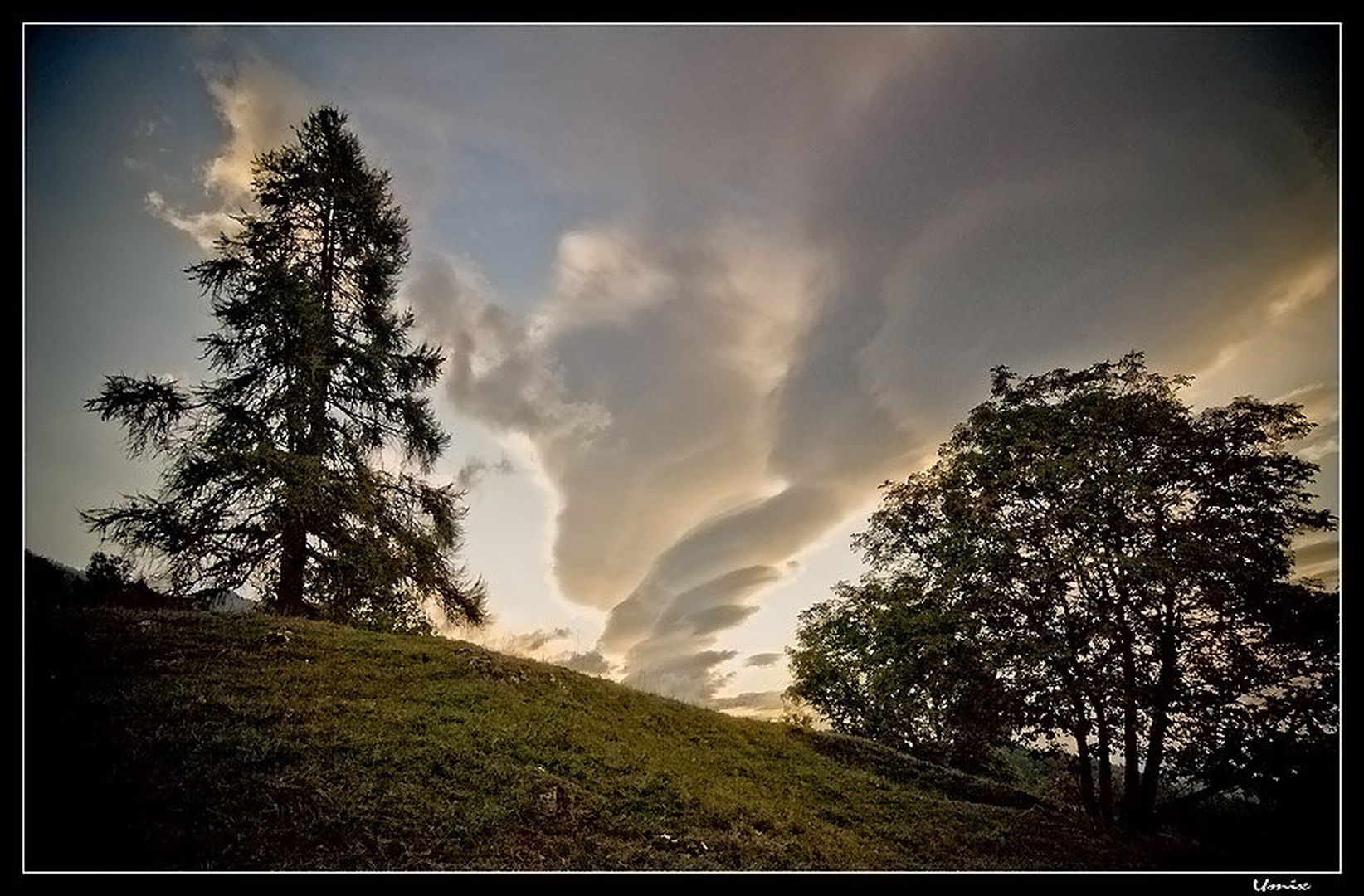 Tornado nad Vetrnim by umix