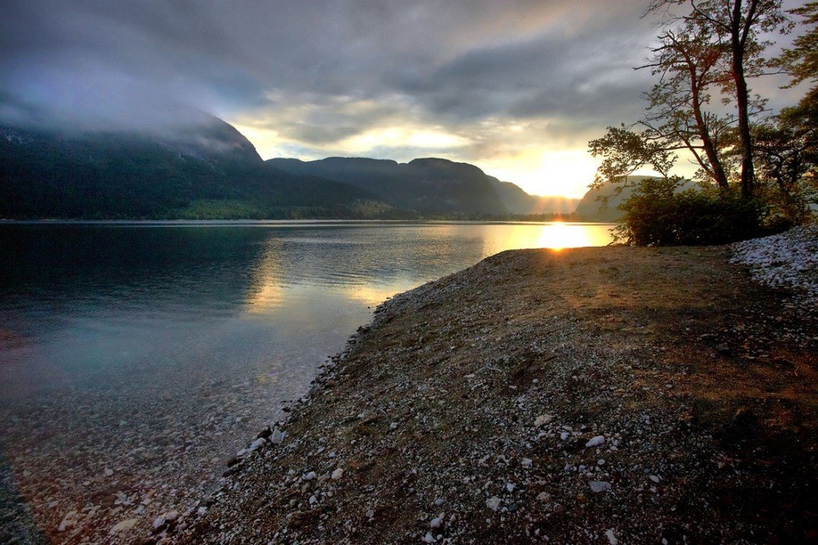 Bohinjsko jutro by umix