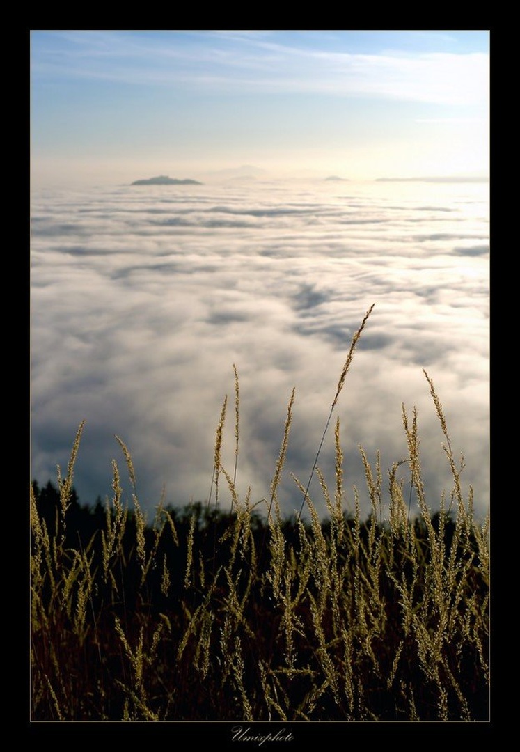 Šmarjetna gora nad Kranjem by umix