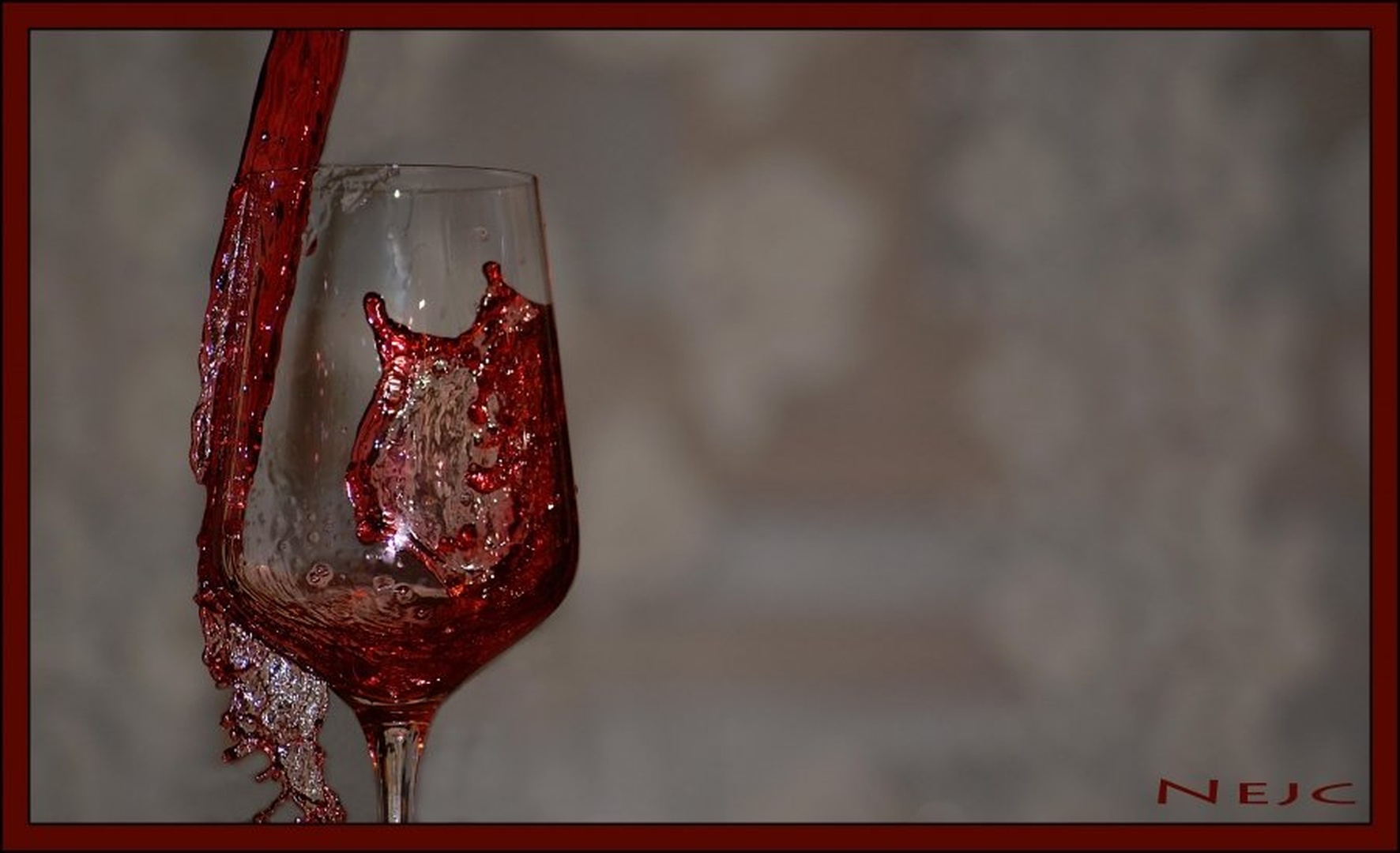 Red red wine by Nejc