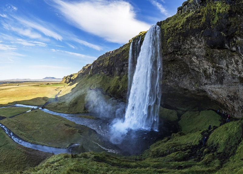 Seljalandsfoss by sanyalec