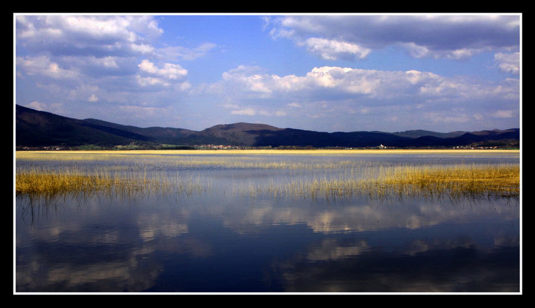 Cerkniško jezero by Bor