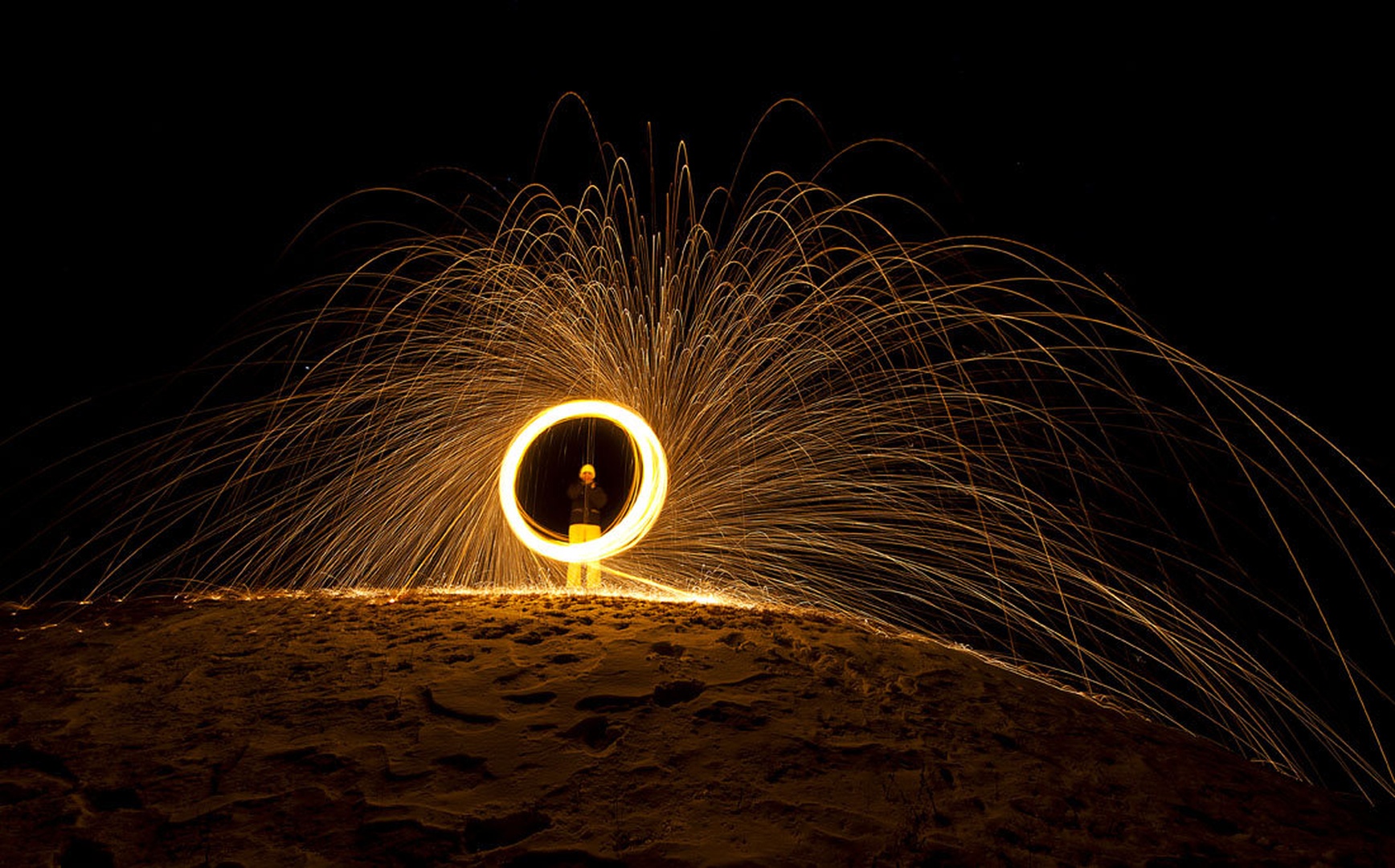 Fire round by Lovro