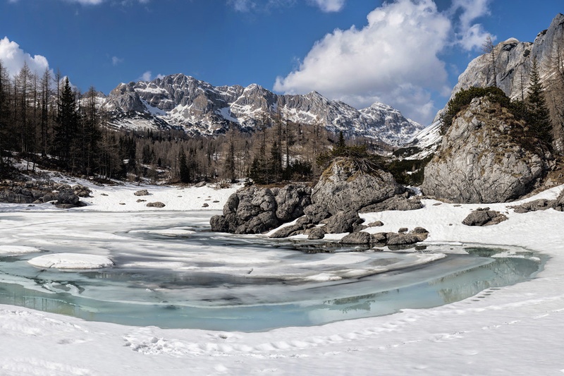 plava laguna by Janez Mencinger