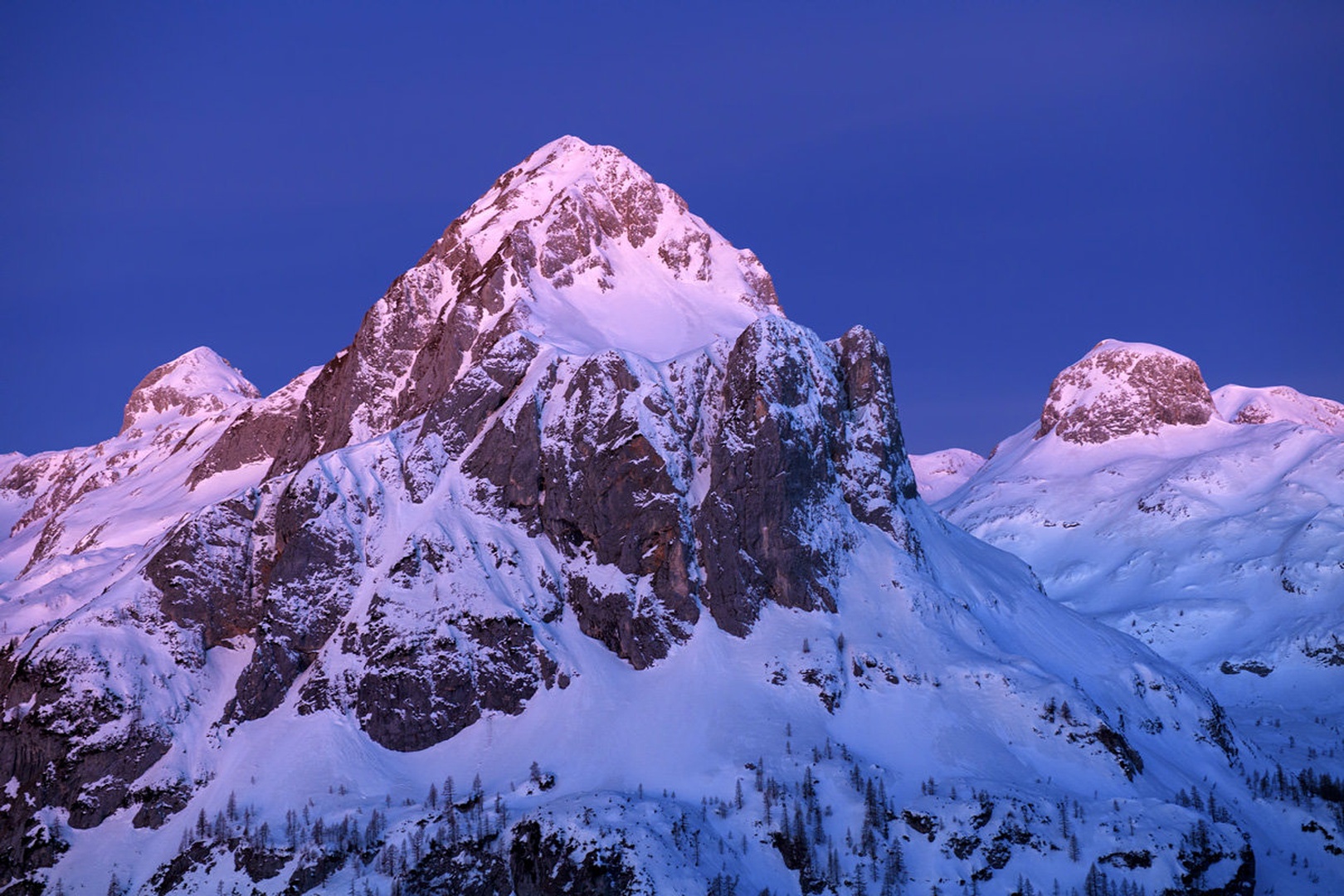 igra svetlobe by Janez Mencinger