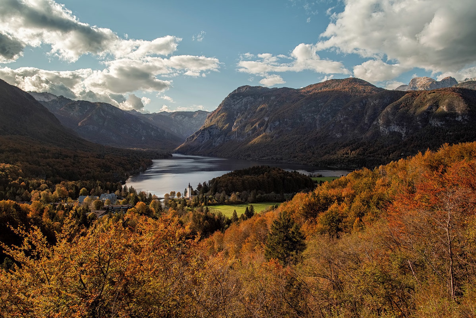 Bohinjska rapsodija by Janez Mencinger