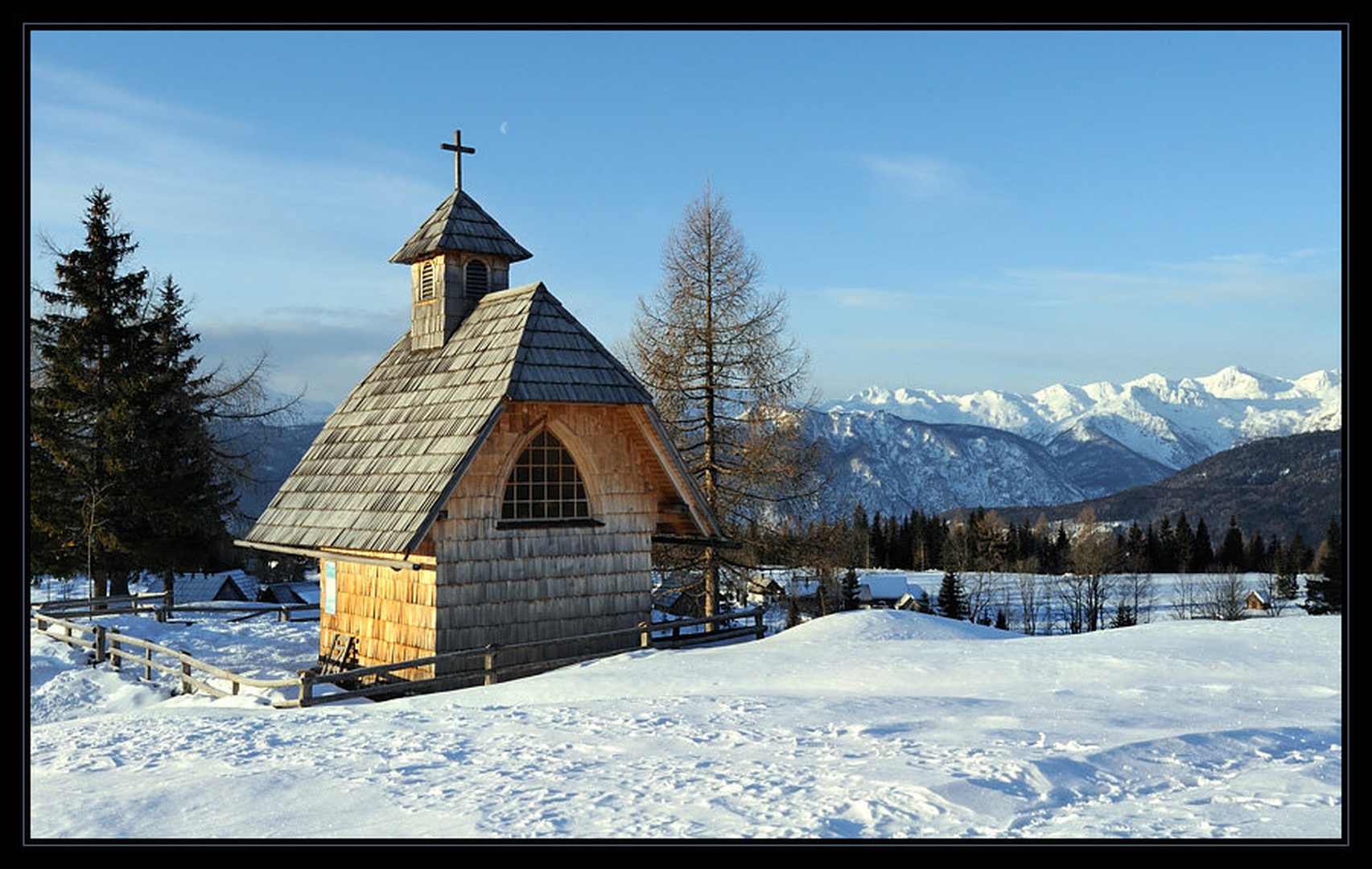 svetišče by Janez Mencinger