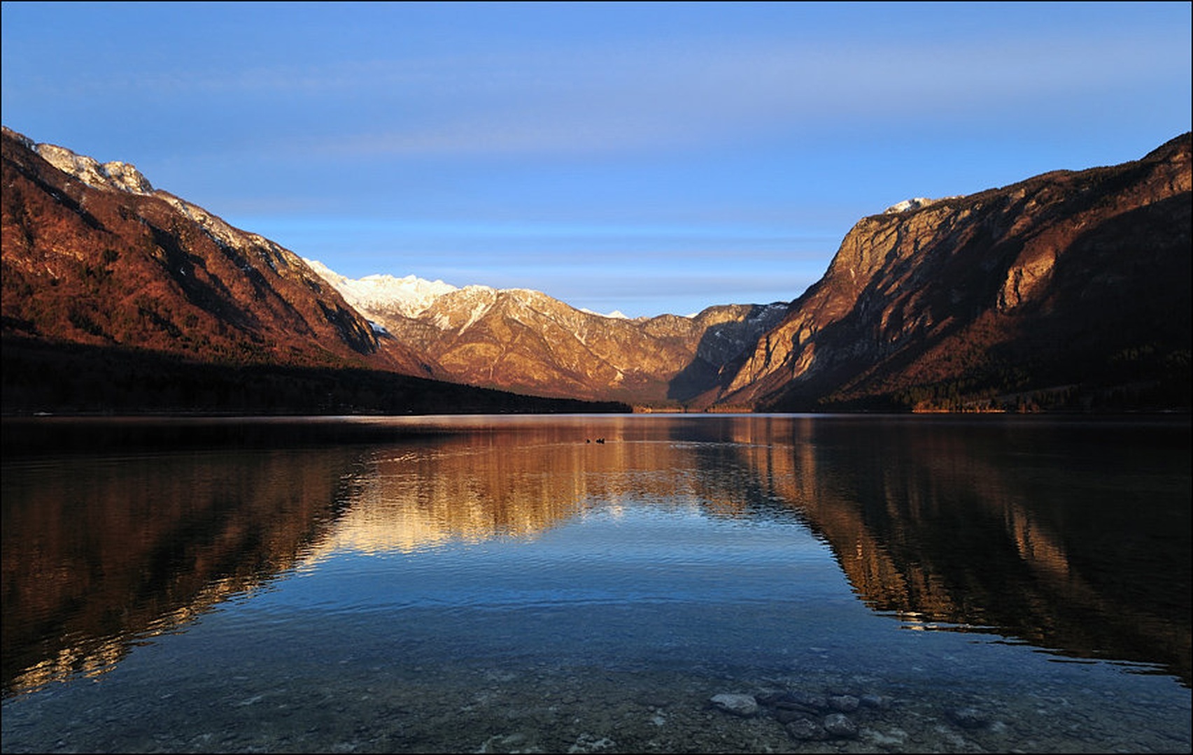 pod sinjim nebom by Janez Mencinger
