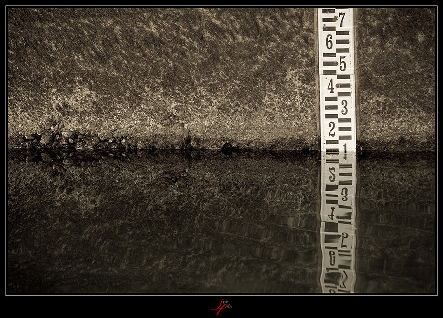 water level by Ivan Pavlakovič ml.