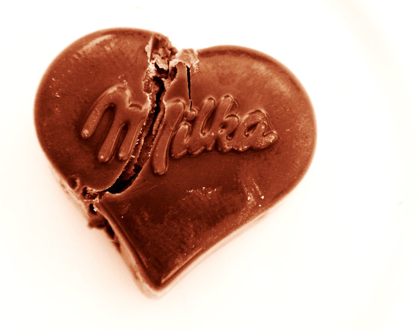 milka srček by sara mlakar
