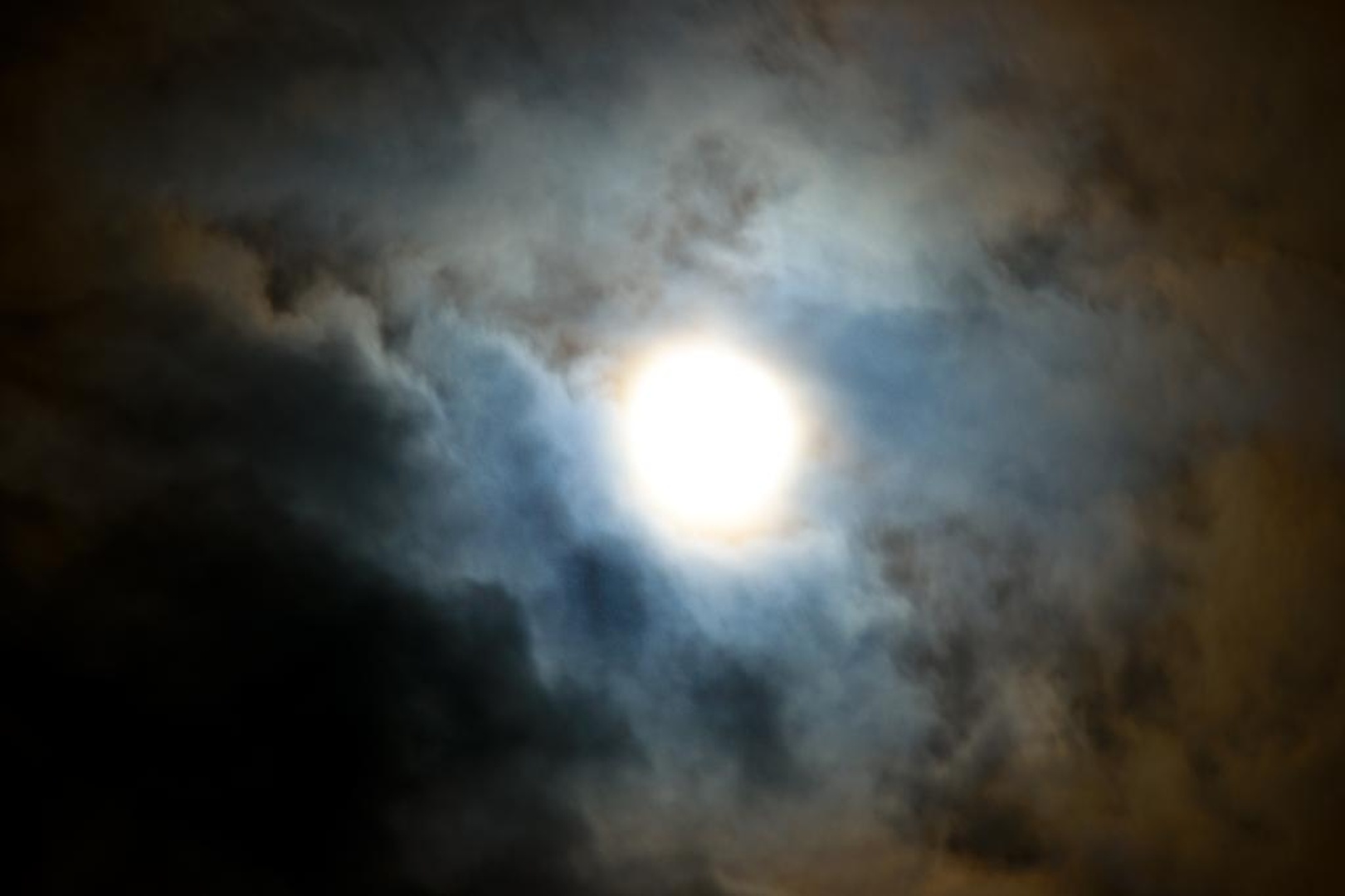 Dreamy moon by Primož Kovačič